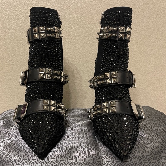 LIMITED EDITION Philipp Plein Black Crystal Boots - Picture 4 of 13